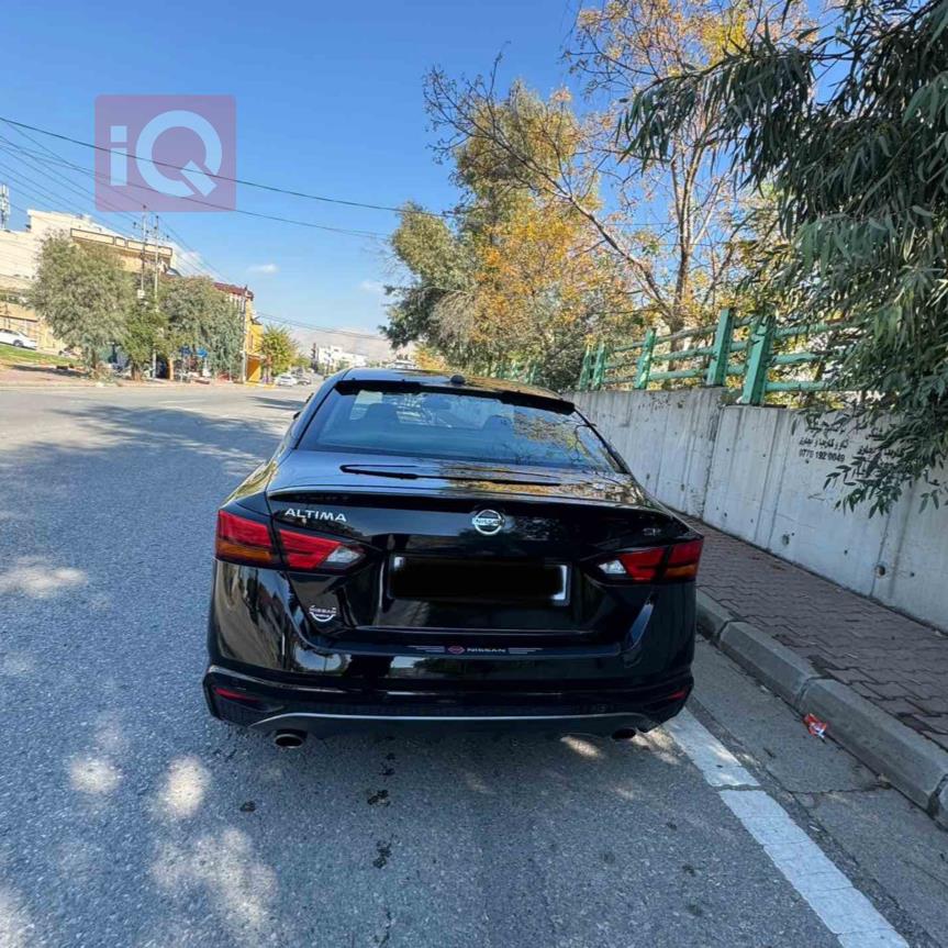 نیسان ئەلتیما